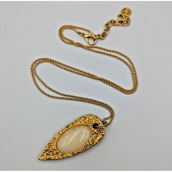 Vintage Givenchy Gold Tone Statement Art Glass Cabochon Pendant Necklace 32